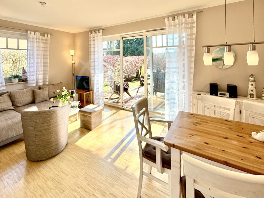 offener Wohn-u. Essbereich