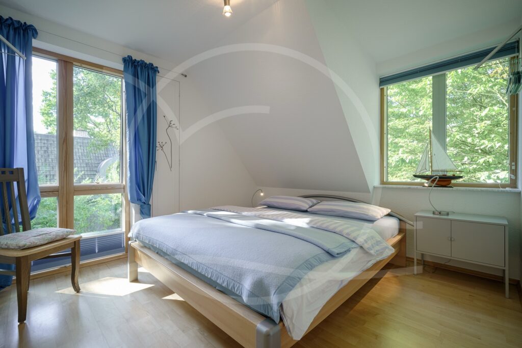 2. Schlafzimmer